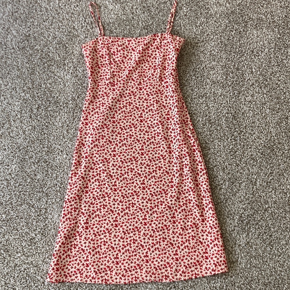 Chic Red Floral Midi Dress